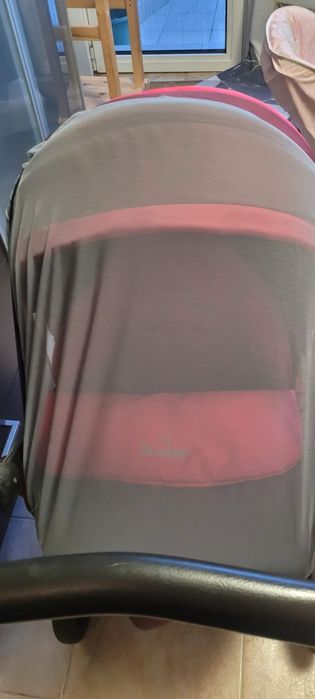 Бебешки количка, стол за хранене и легло