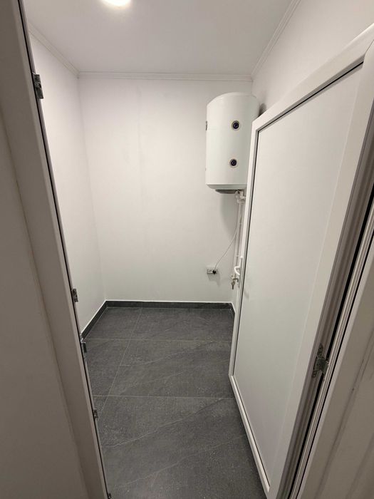 Cladire / Spatiu comercial 245 mp + Anexa 45 mp Inchiriere Dambovita