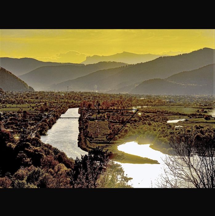 Loturi de vanzare cu deschidere la lac