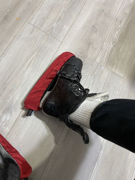 Продам коньки ccm