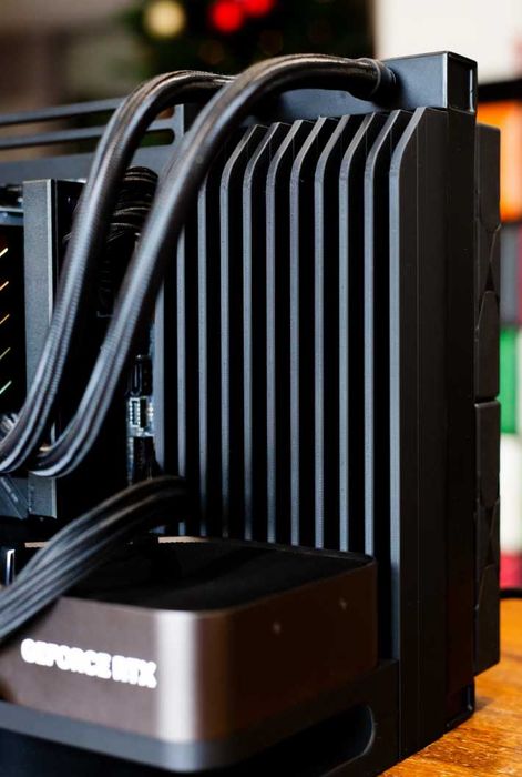 Carcasă PC Open Frame Concept 001 – Mini-ITX – Design Premium
