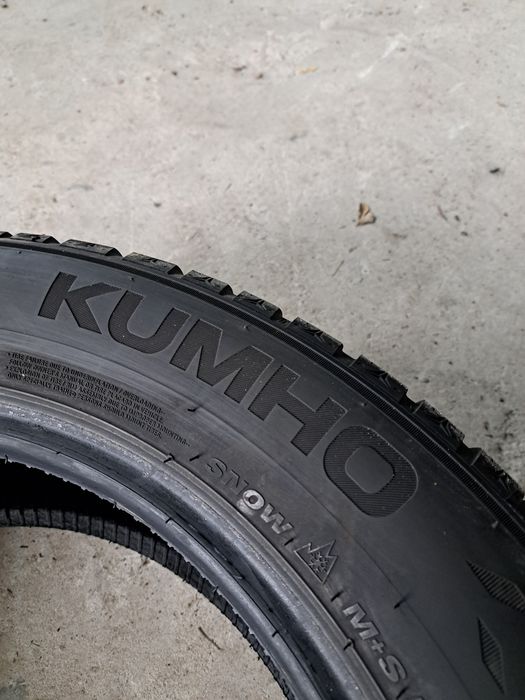 2 anvelope iarnă 225 55 r17 Kumho