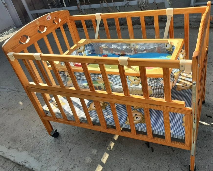 Продам детскую кровать