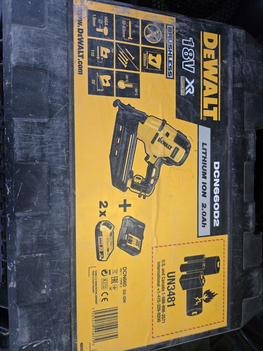 Dewalt DCN660 pistol