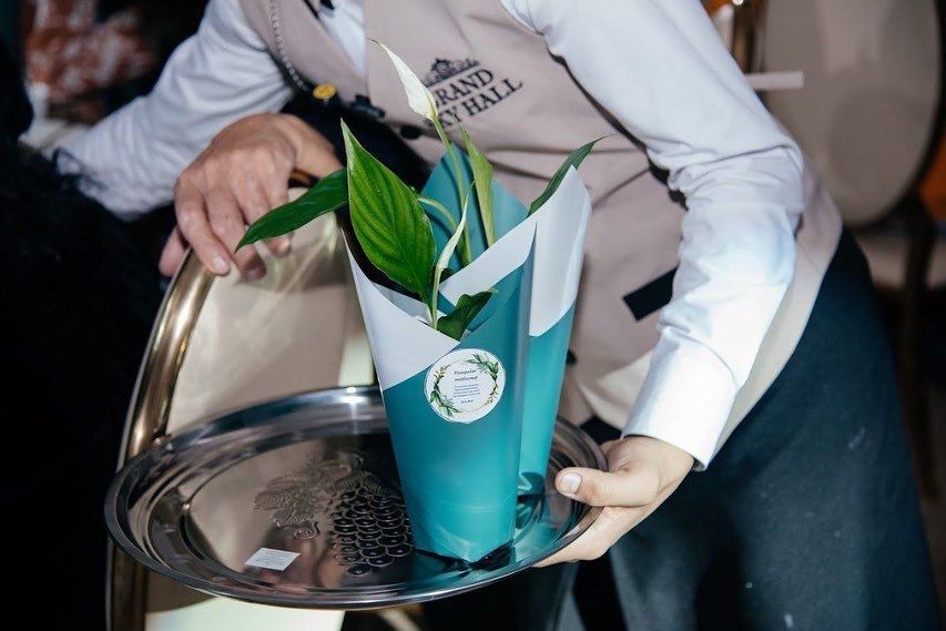 Тойбастар Бонбоньерка 8 март