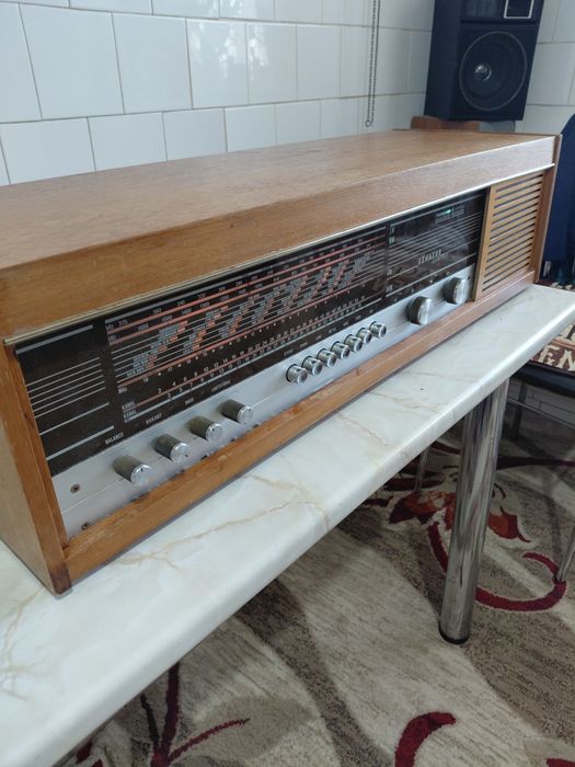 Radio cu lampi Senator stereo