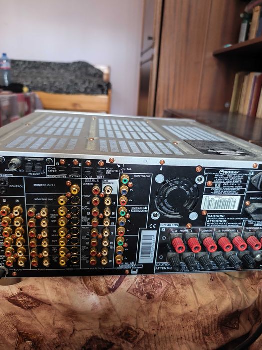 Pioneer ресивър във отлично състояние
