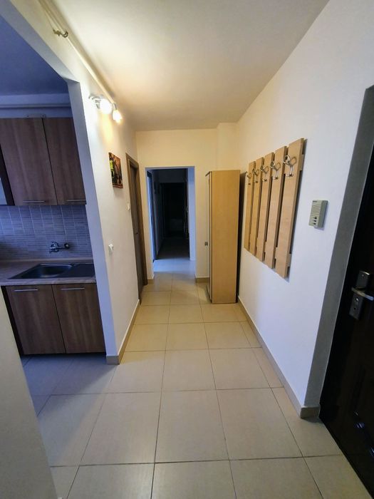 Inchiriez apartament 3 camere TUDOR