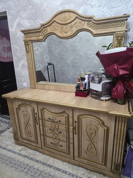 Спальний гарнитур