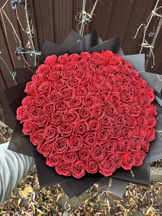 Buchete 101 trandafiri