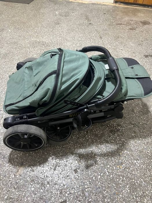 пподаю детскую уоляску