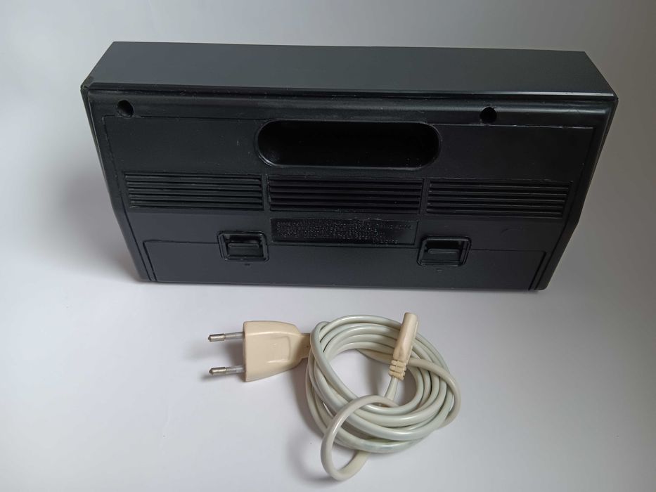 Radio vechi Romanesc Tehnoton Duo Model RS 1211, de colectie, comunism