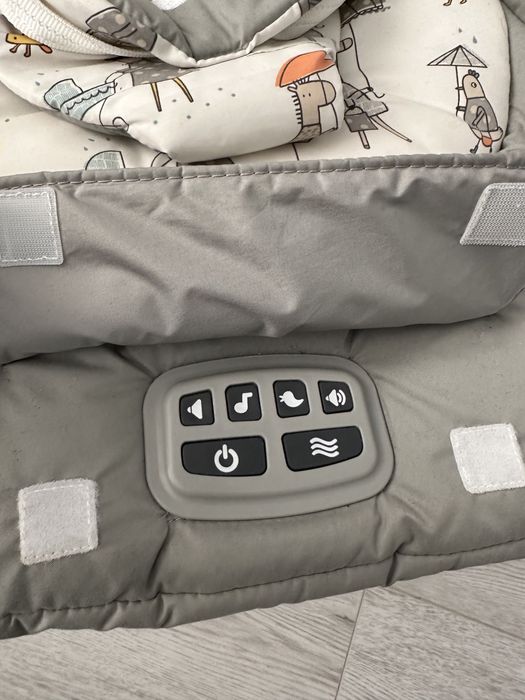 Продам кресло детское JOLE