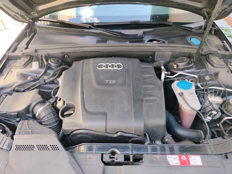 Vând Audi A4 b8 quattro
