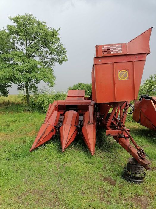 Culegatoare porumb stiulete zmaj 222 223 2 randuri