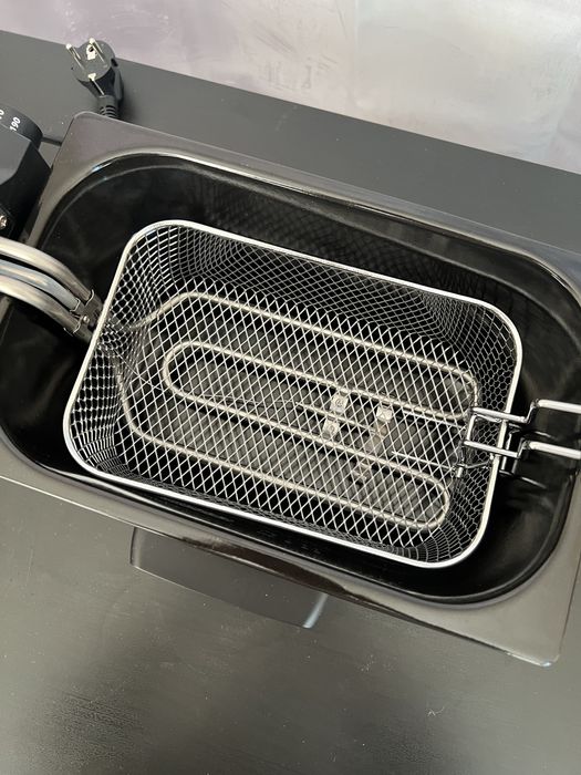 Фритюрник Tristar - нов