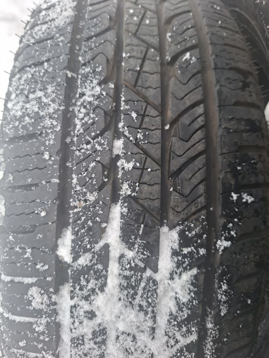 Продам шины 265/60/18