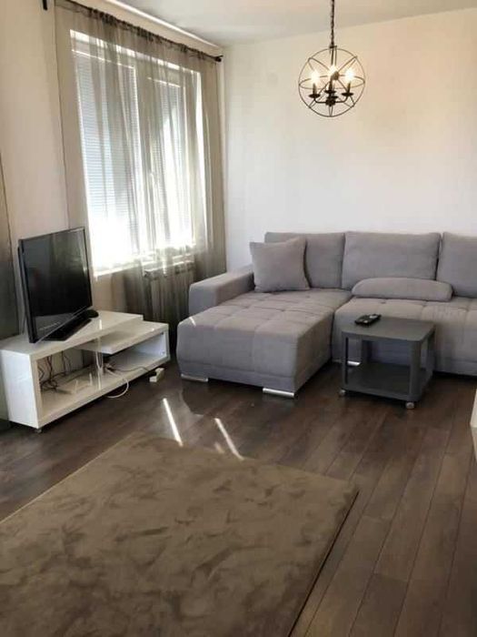 Дава се под наем Двустаен апартамент в София, Кръстова вада - 70 кв.м за 458 € - Снимка #2