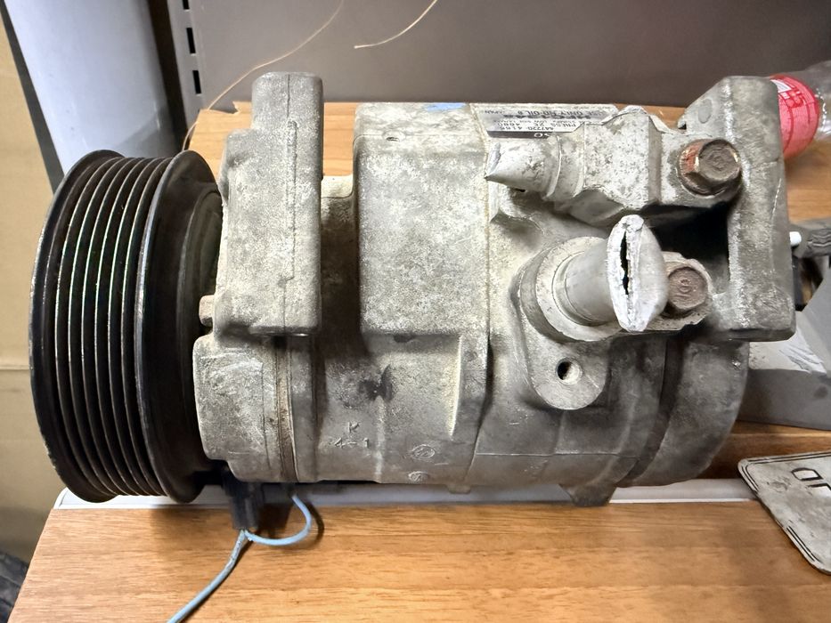 Компрессор кондиционера HONDA CR-av