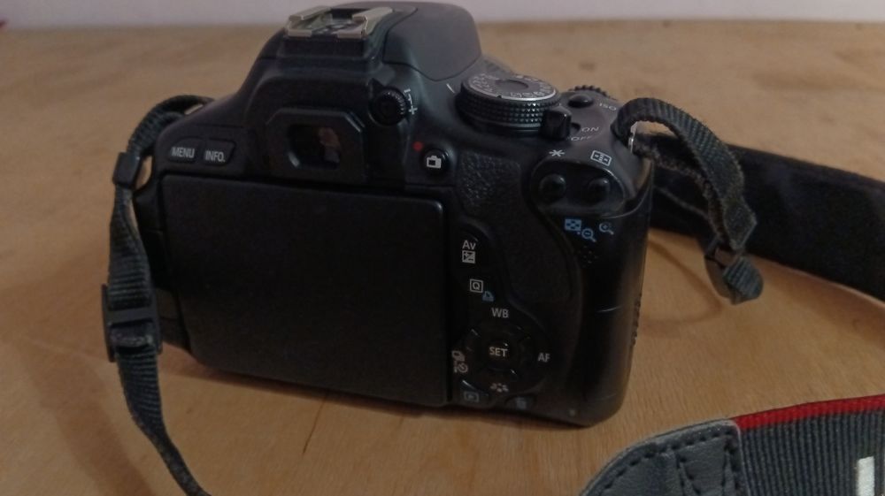 Canon EOS 600D / Rebel T3i