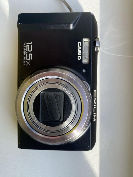 Aparat foto compact Casio Exilim EX Z 100