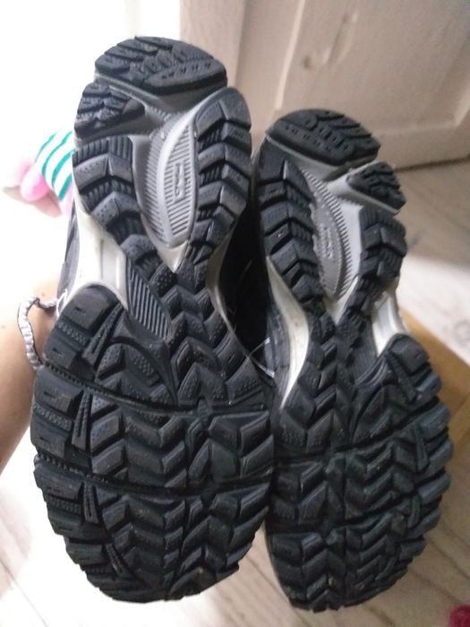 Кроссовки asics осень-зима