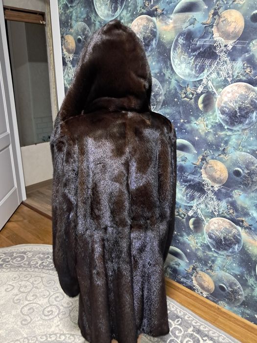 Норковая шуба с капюшоном