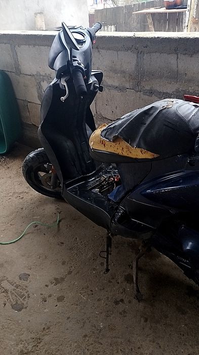 Scuter kimco agiliti 4 timpi