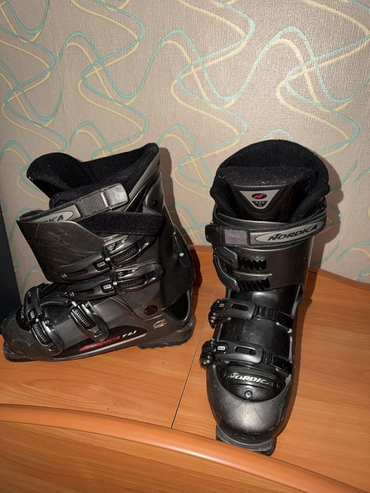 Ски обувки  NORDICA
