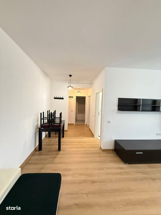 Apartament Cu Doua Camere- Loc De Parcare Inclus-Nemobilat