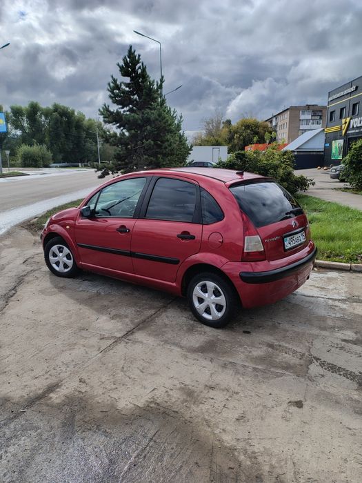 Автомобиль Ситроен