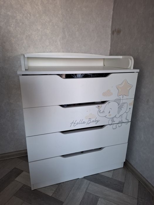 Камод с пеленальным столиком