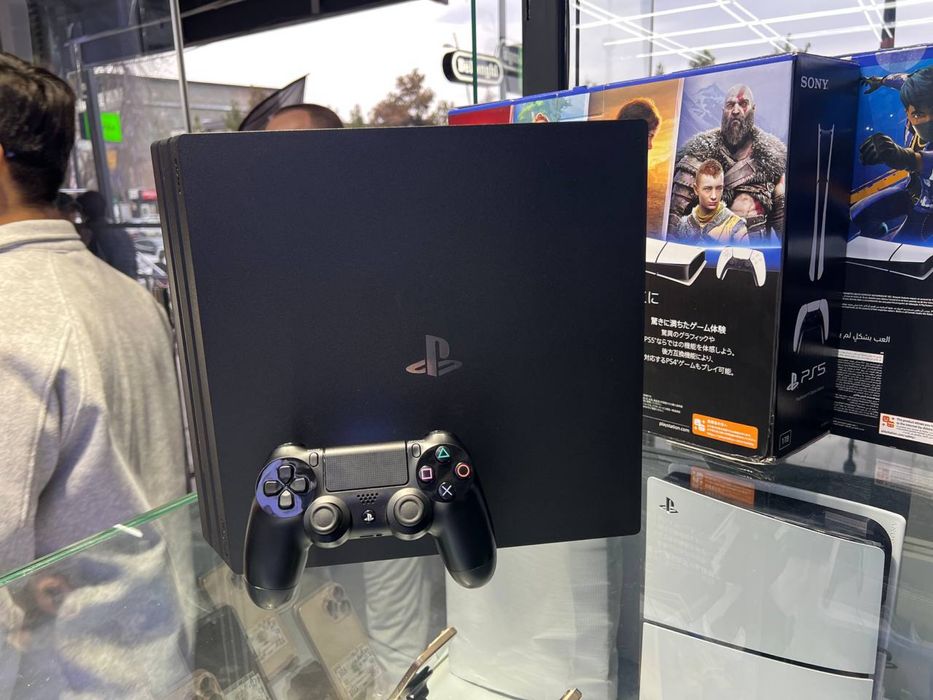 Playstation 4 pro 1trb с топ играми идеал