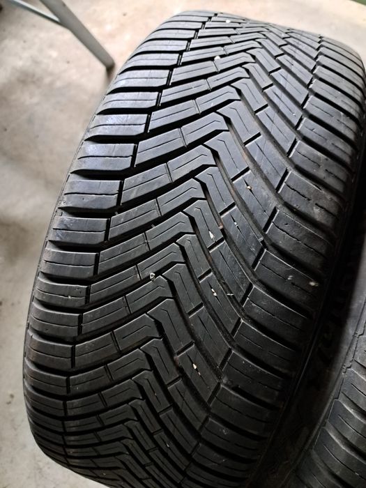 2 anvelope Allseasons 225 45 r18 Continental