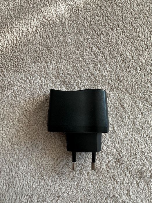 Adaptor încărcător telefon UTOK, model Q55, NOU 240V, 0.2A