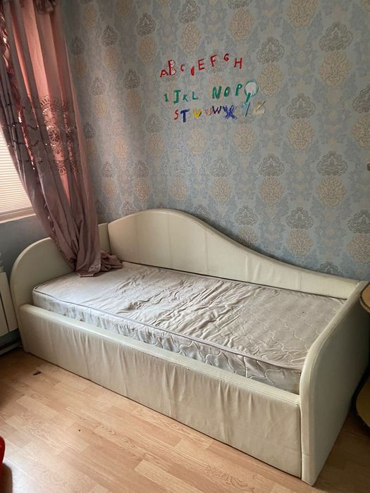 Мебель кровать диван шкаф