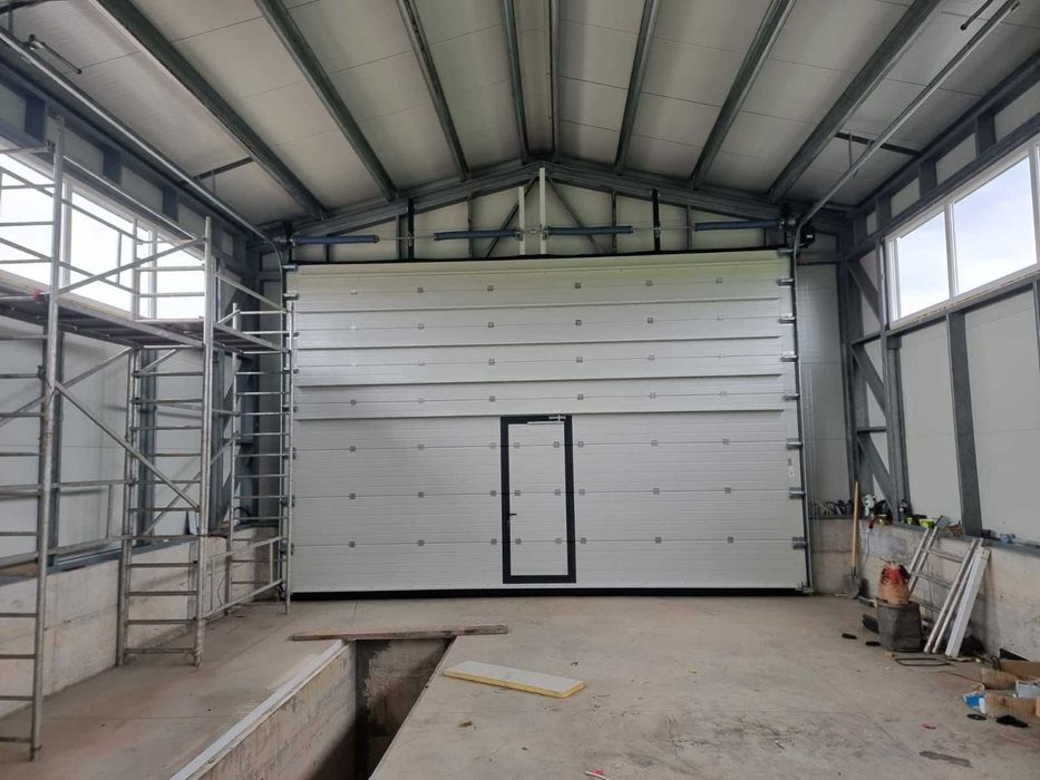 Usa pentru garaj, rulouri exterioare, automatizari porti, bariere