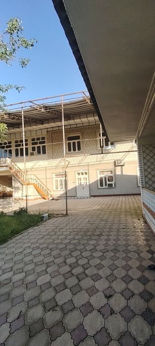 Srochna uchastka sotiladi 10 sot