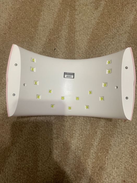 Продам професианальную лапму для ногтей