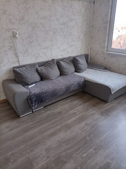 Ъглов диван функция сън и ракла