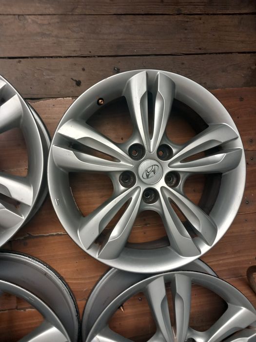 Jante hyundai r17 5x114.3 et 48 cb 67.1