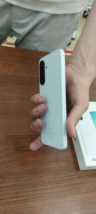 Samsung A26 5G 6 128 yangi 1 hafta ishlagan