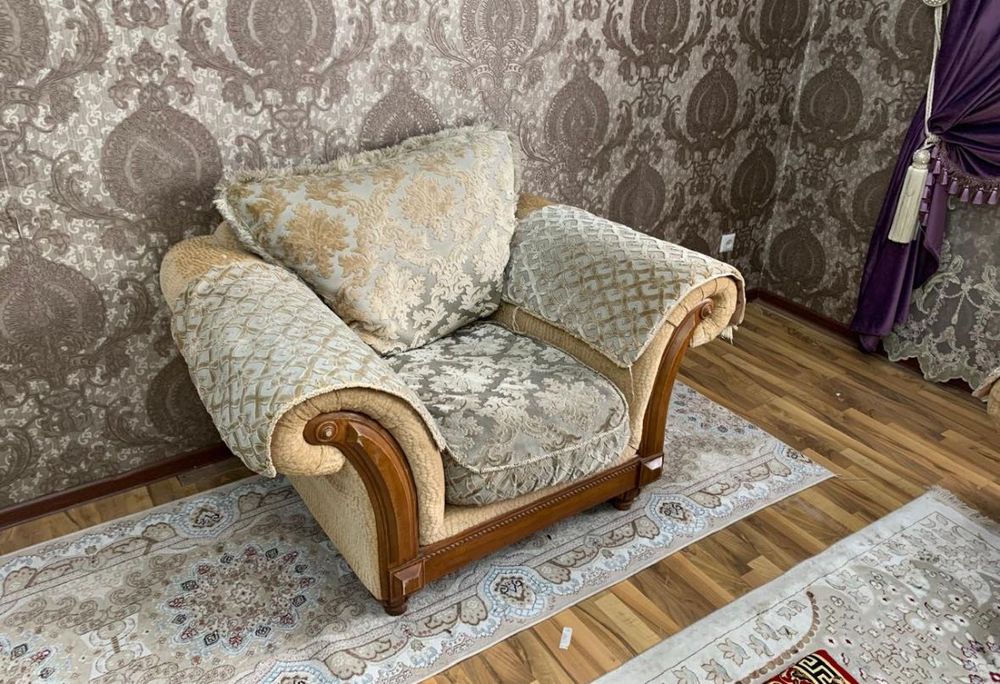 Продам диван кресло б/у 23000  Алматы