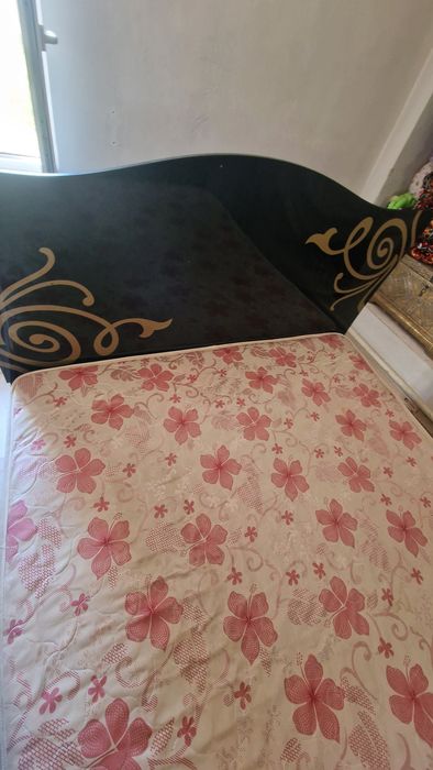 Кровать двуспальная