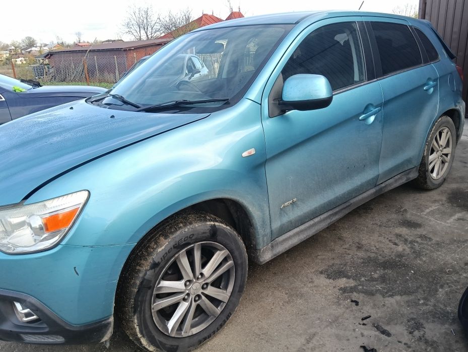 Dezmembrez Mitsubishi ASX Motor 1.8 Diesel 150 cp Manuala