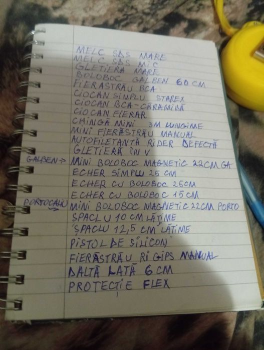 Geamantan surpriza cu scule mici