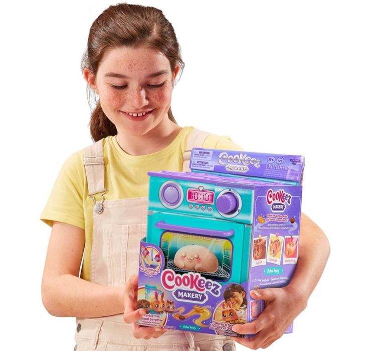 Cookeez Makery Baked Treatz. Mix & Make a Plush Best Friend!