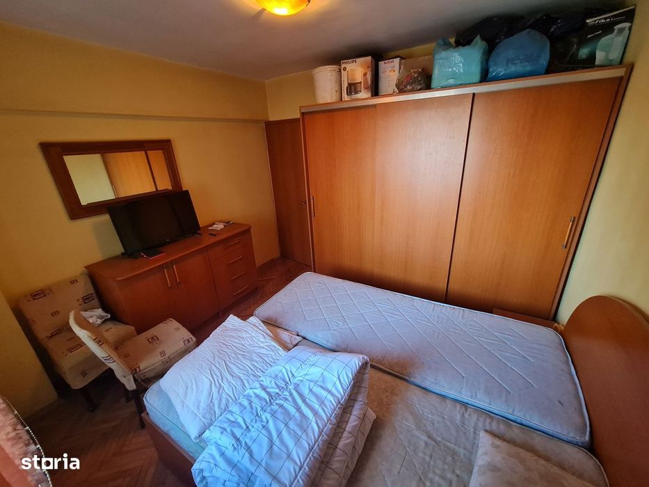Vand ap.4 camere zona Micalaca Maranata Malul muresului et.2 cu balcon