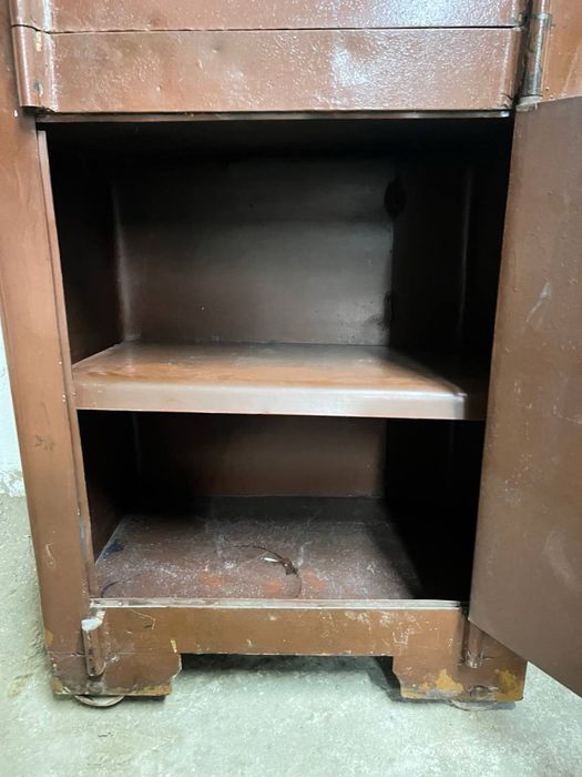 Seyf pul yoki hujjatlar uchun