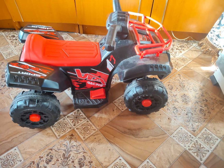Vând Atv electric de copii 3/5ani